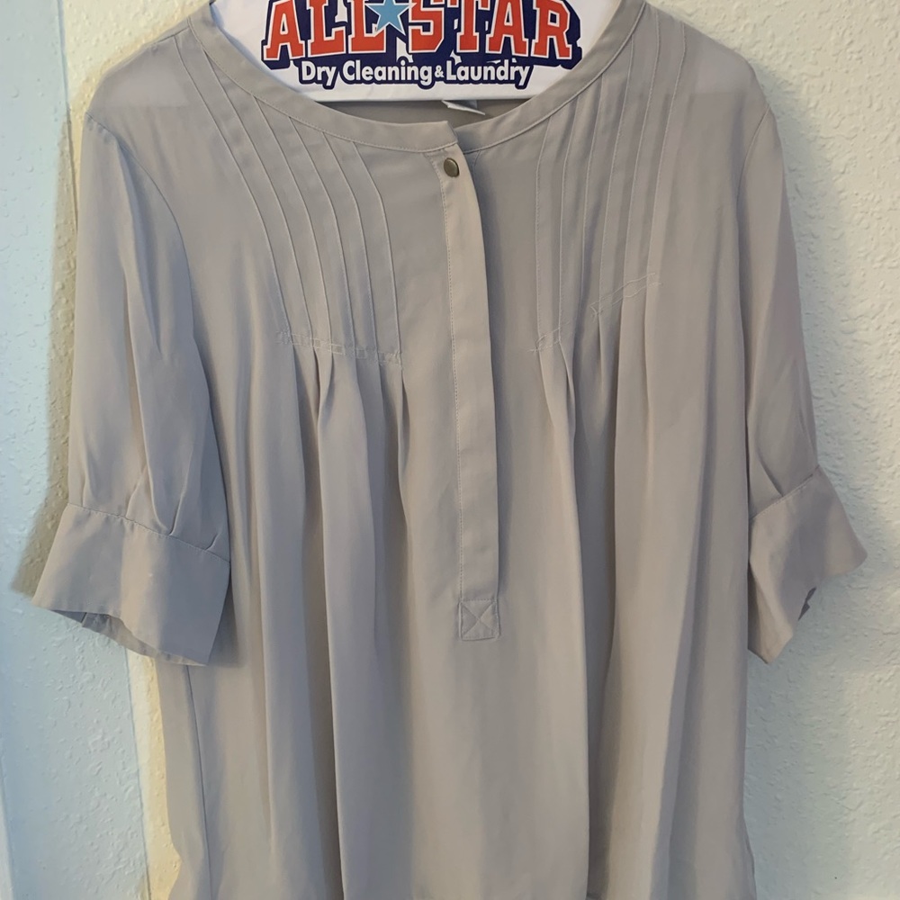 Gray worthington top
